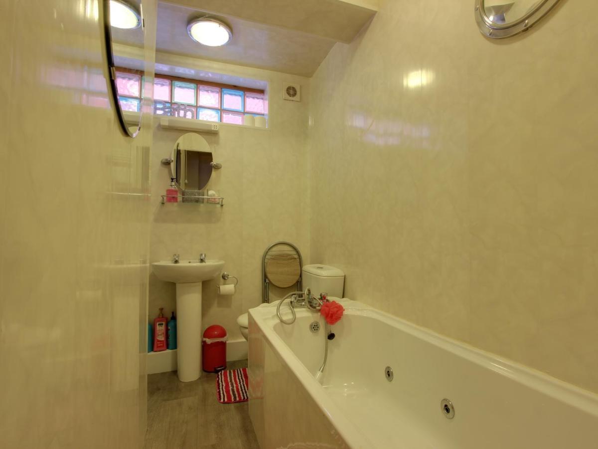 Mayfair Hotel Μπλάκπουλ Εξωτερικό φωτογραφία