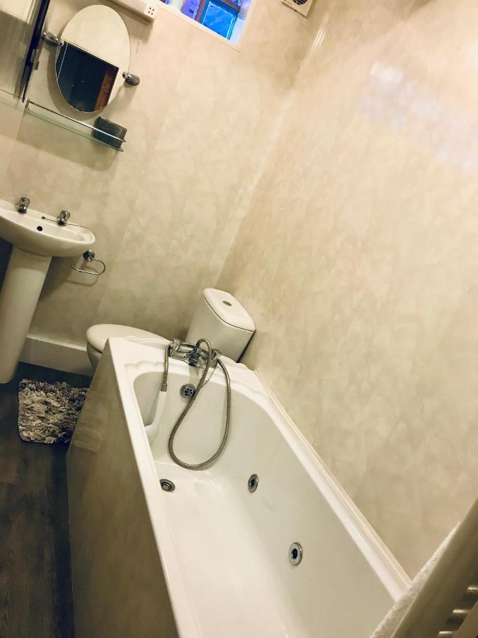 Mayfair Hotel Μπλάκπουλ Εξωτερικό φωτογραφία