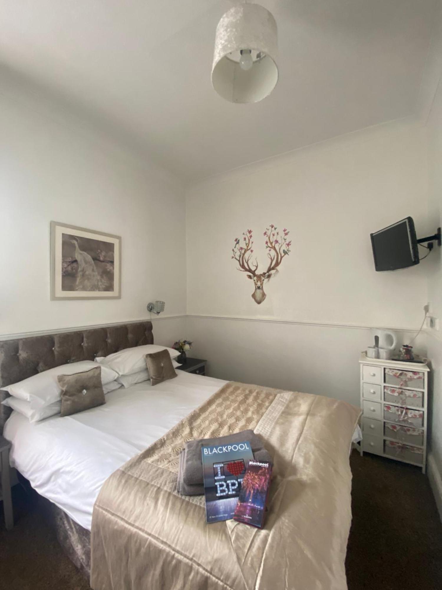 Mayfair Hotel Μπλάκπουλ Εξωτερικό φωτογραφία